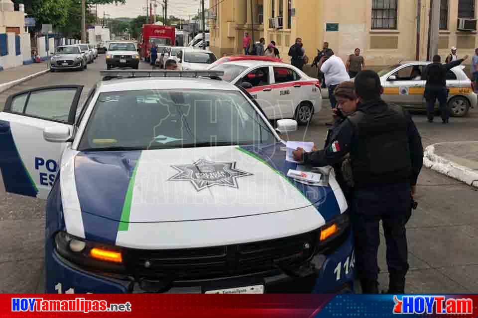 Hoy Tamaulipas Patrulla De La Pea Se Pasa Alto Y Es Chocada Por Carro