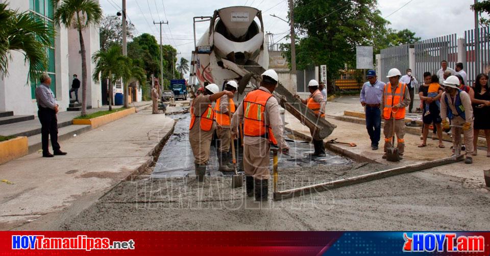 Hoy Tamaulipas Comapa Zona Tam Cumple Con Los Vecinos De La Colonia