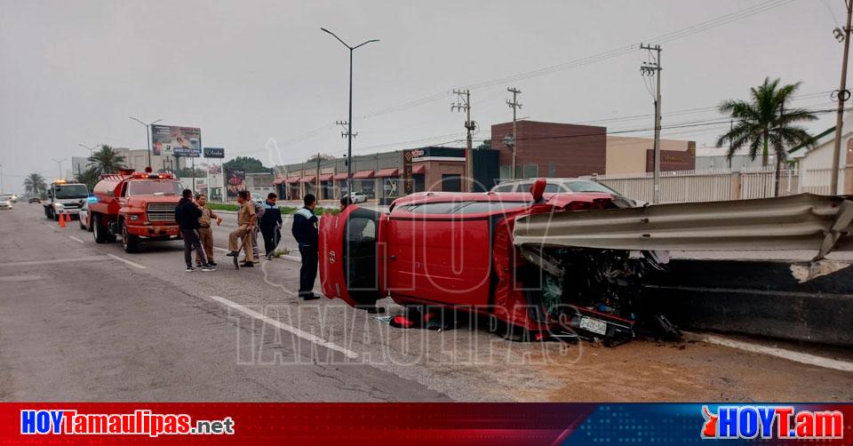 Hoy Tamaulipas Accidentes En Tamaulipas Automovilista Se Impacta Con