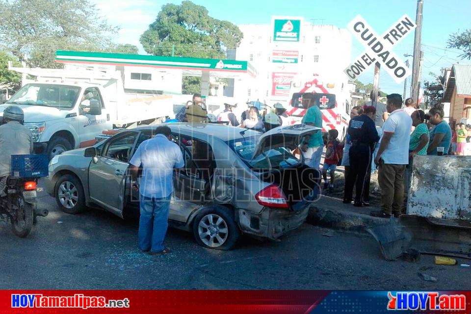 Hoy Tamaulipas Seis Lesionados Deja Encontronazo En El Centro De Tampico