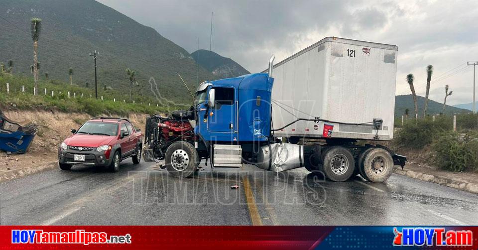 Hoy Tamaulipas Accidente En Tamaulipas Trailer Derrapa Y Queda