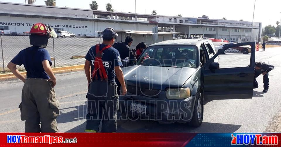 Hoy Tamaulipas Colision Deja Una Mujer Herida Y Danios En Nuevo Laredo