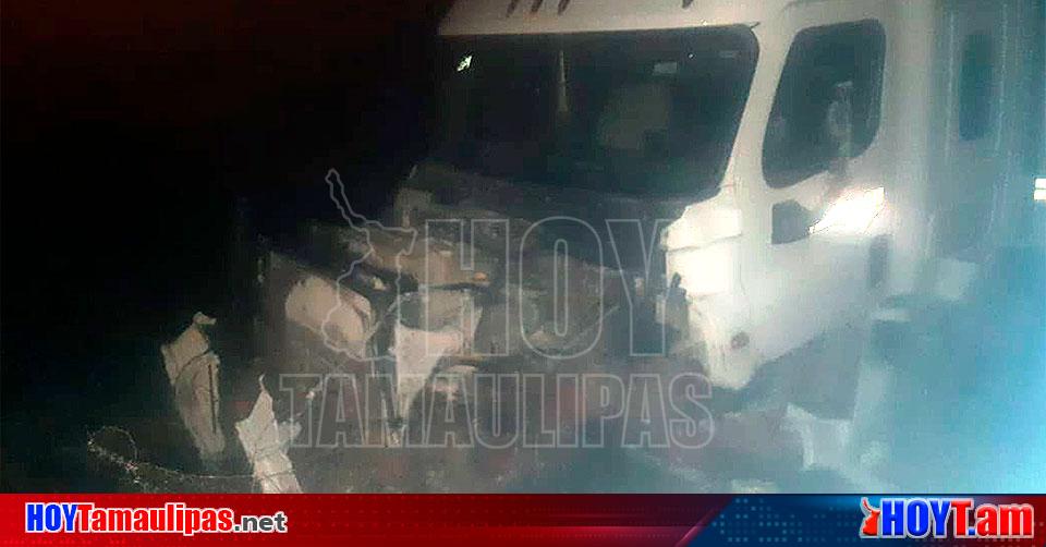 Hoy Tamaulipas Accidente En Tamaulipas Trailero Resulta Lesionado En