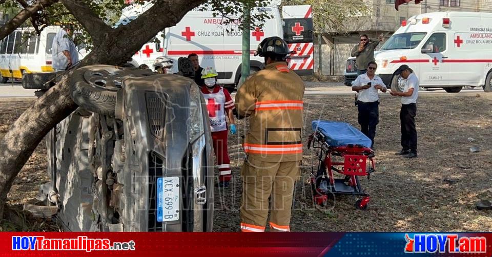 Hoy Tamaulipas Volcadura Dejo Cuatro Lesionados En Ciudad Victoria