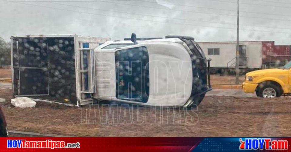 Hoy Tamaulipas Tamaulipas Aparatosa Volcadura De Una Camioneta En La