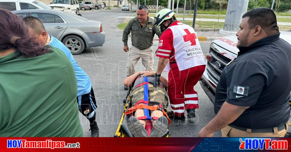 Hoy Tamaulipas Huye Conductor De Escalade Al Chocar Y Lesionar A