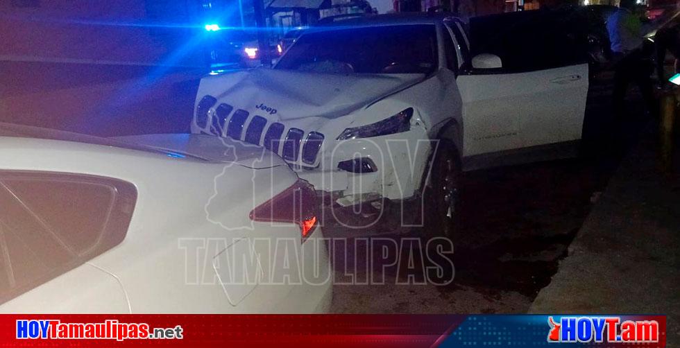 Hoy Tamaulipas Provoca Accidente Al No Respetar La Luz Roja Del