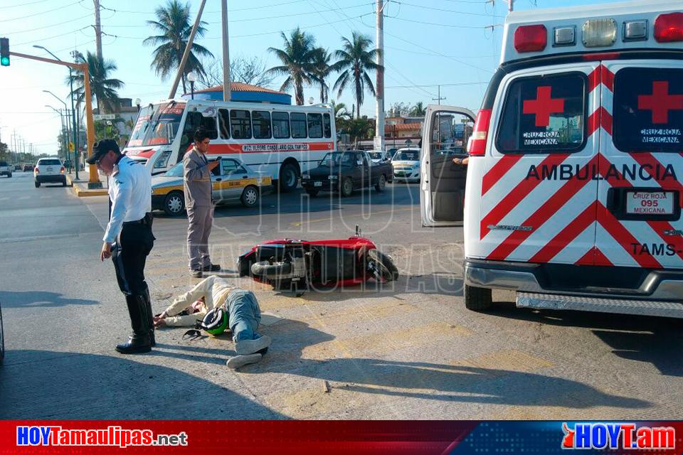 Hoy Tamaulipas Motociclista Se Salva De Morir En Madero Por Llevar Casco