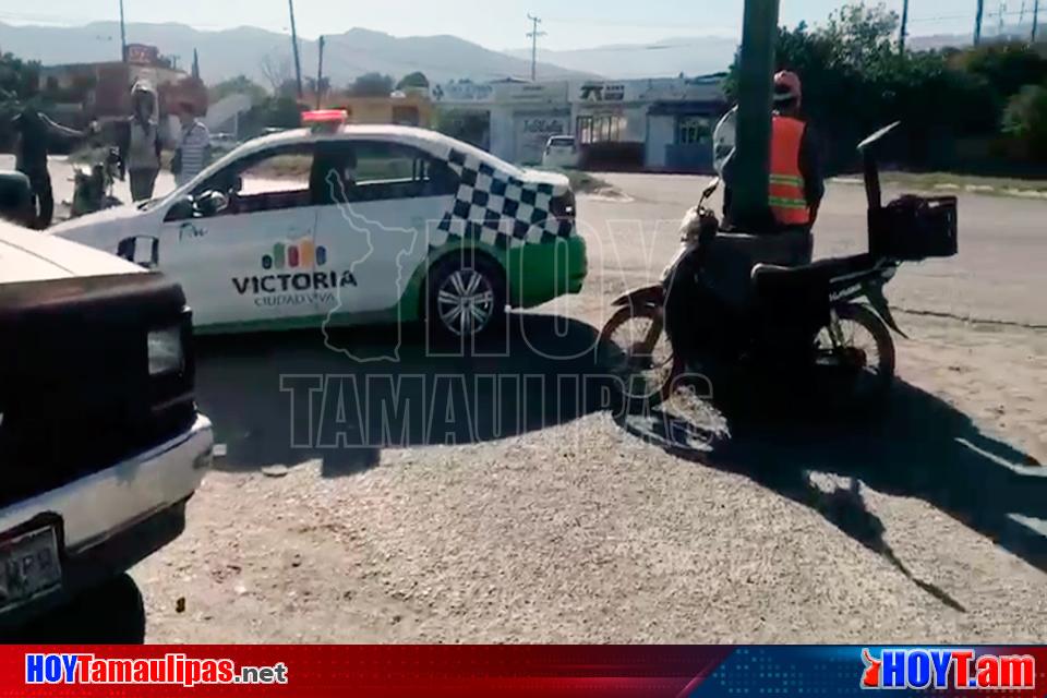 Hoy Tamaulipas Choque En Ciudad Victoria Deja Danios Materiales