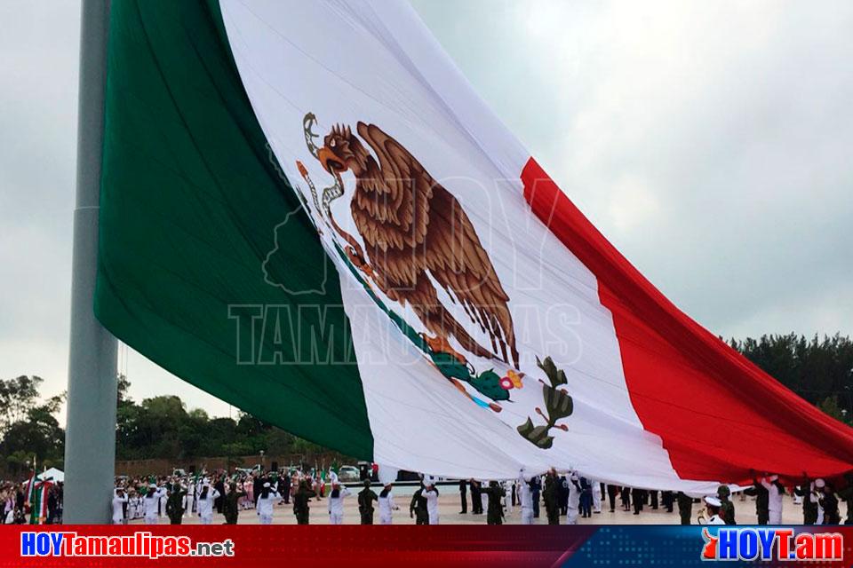 Hoy Tamaulipas Izan Bandera De Mexico En Parque Bicentenario De Madero