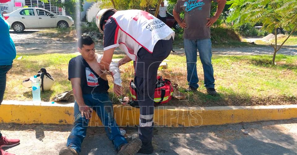 Hoy Tamaulipas Tamaulipas Motociclista Resulta Lesionado Tras Chocar