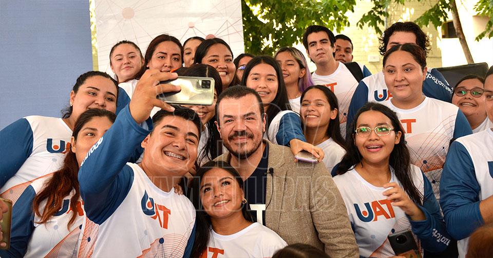 Hoy Tamaulipas Universidad En Tamaulipas Rector De La Uat Recibe A