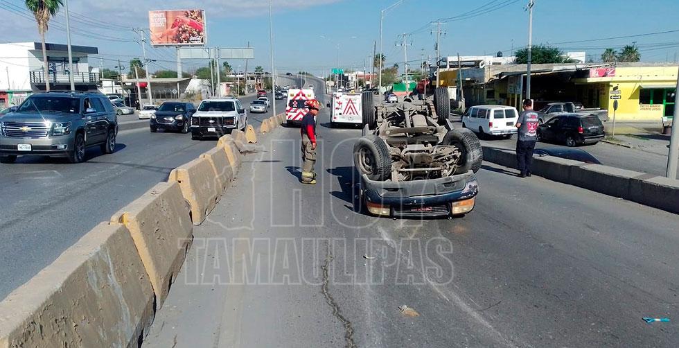 Hoy Tamaulipas Sale Ileso De Volcadura De Camioneta En Nuevo Laredo