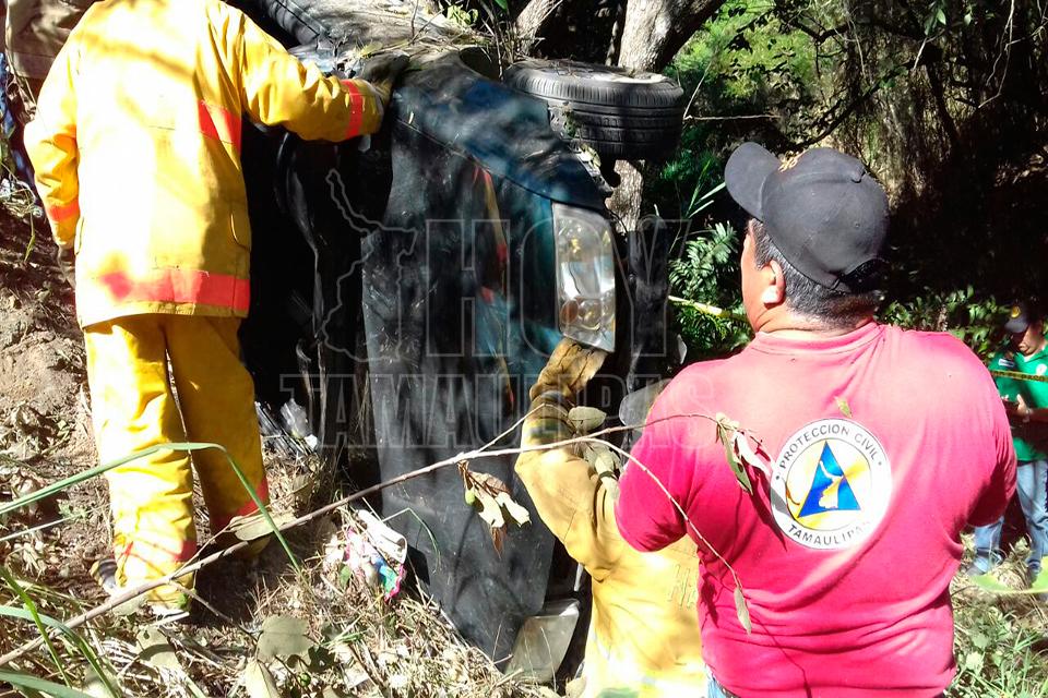 Galeria Fotografica Un Muerto Y Dos Heridos Deja Volcadura En Altamira