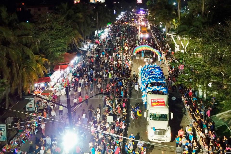 Hoy Tamaulipas Disfrutaron Mas De Mil El Desfile Del Carnaval