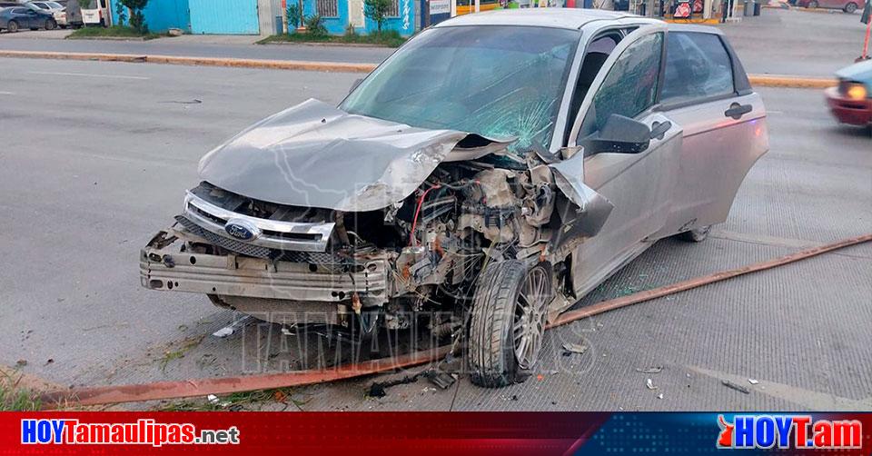 Hoy Tamaulipas   Tamaulipas Abandonan Auto Destrozado Tras Chocar