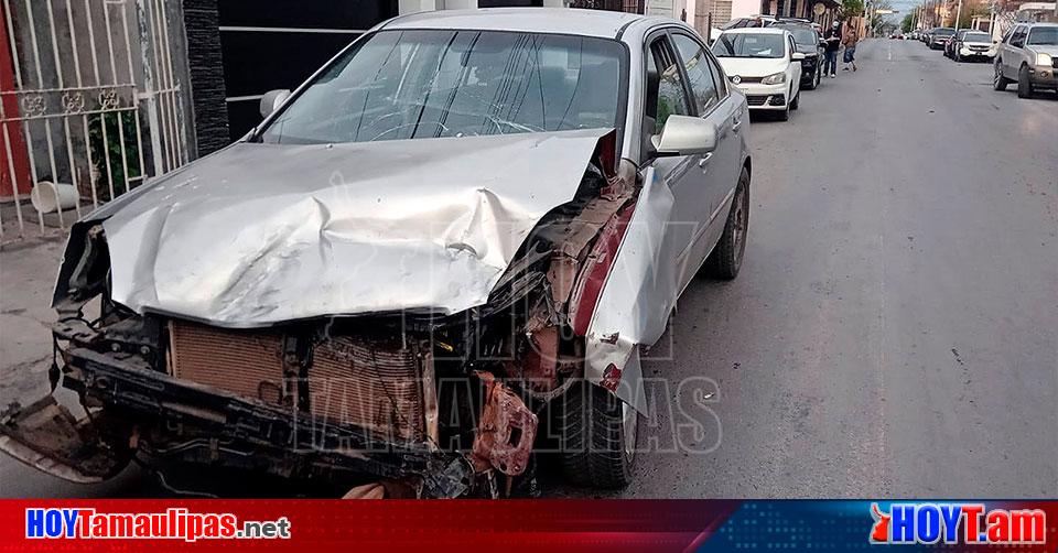 Hoy Tamaulipas Accidente En Tamaulipas Choque En Nuevo Laredo Deja Dos Vehiculos Daniados 2867