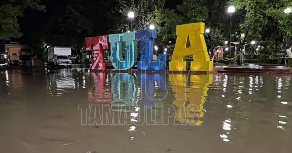 Hoy Tamaulipas Mexico Se Desbordan Dos Rios E Inundan La Region De Tula Hidalgo Ya Hay Plan Dn Iii 