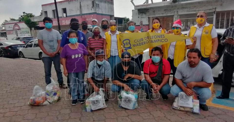 Hoy Tamaulipas - Tamaulipas Tamaulipas Entregan despensas a boleadores de  calzado en Madero