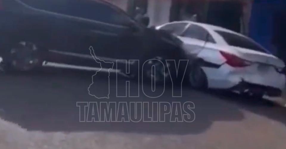 Hoy Tamaulipas Internacional Seguridad Viral VÃ Deo Mujer Destroza El Carro De Su Esposo Al