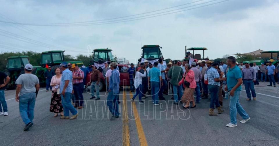 Agricultores siguen manifestndose en San Fernando 