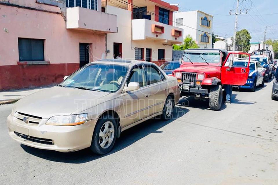 Hoy Tamaulipas Choque Por Alcance Deja Danios Materiales En Ciudad